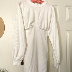 White longe sleeve corset dress
